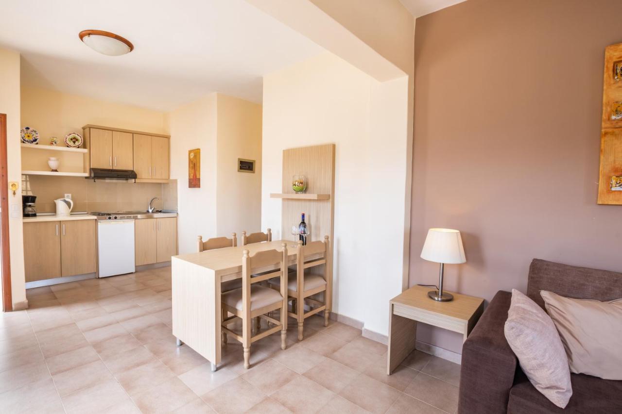 Aphrodite Luxury Studios & Apartments Kárpathos Eksteriør bilde
