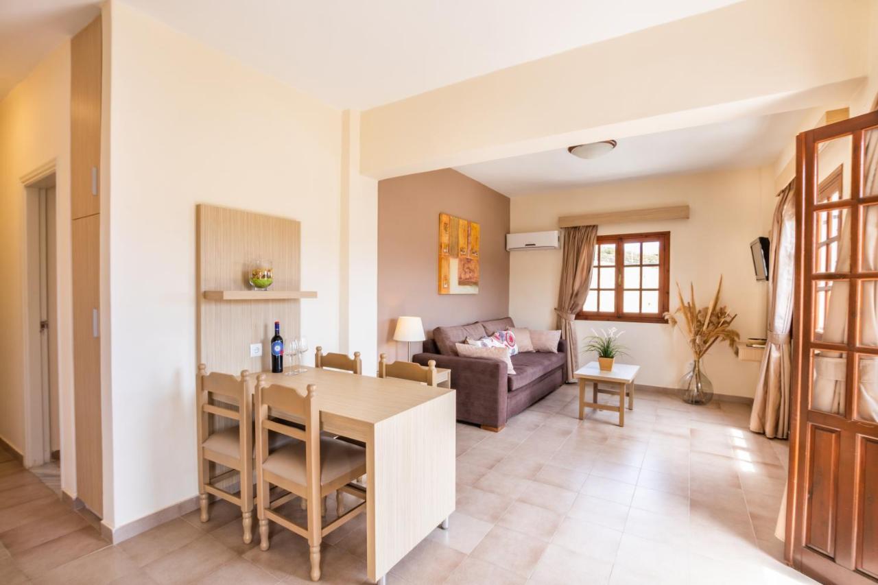 Aphrodite Luxury Studios & Apartments Kárpathos Eksteriør bilde